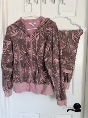 JoyLab Pink and Brown Palm-Print Hoodie Sweater
